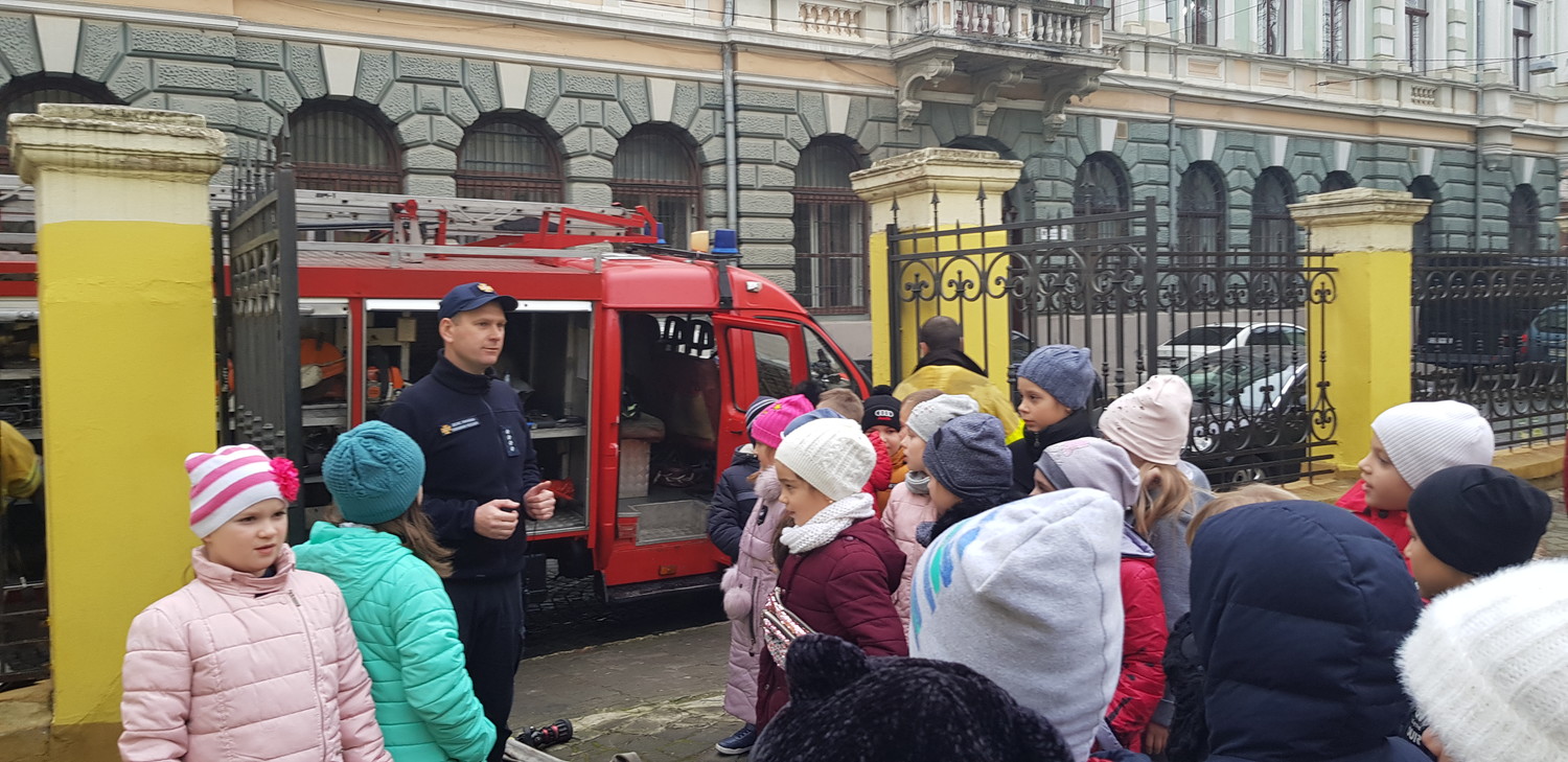 Навчання пожежно-рятувальної служби